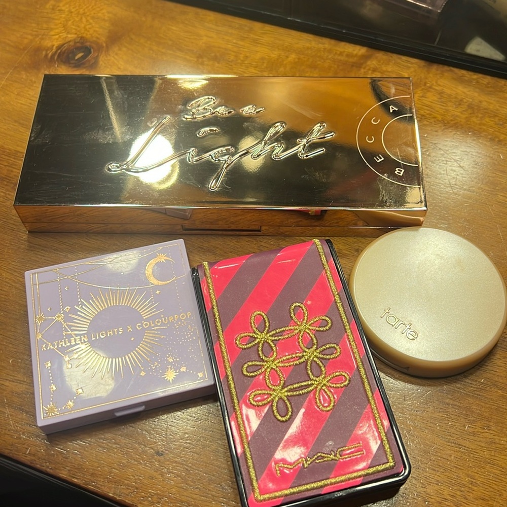 Lot of Make up Blushes and Highlighters